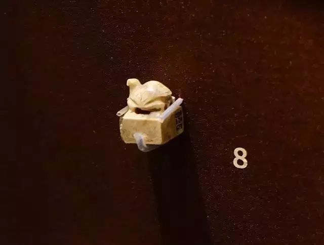 5e0c3b9d2ad84910b0e9f0d1d2d8adf0.jpeg