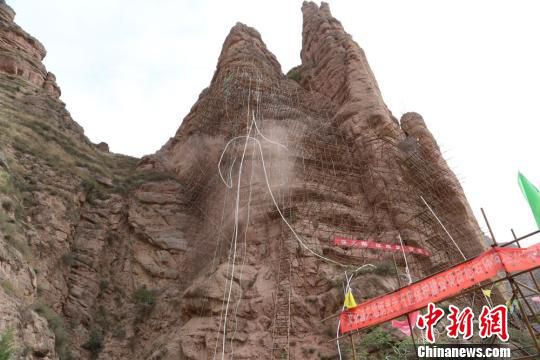 甘肃加固炳灵寺石窟危岩体清理泥沙治理渗水点