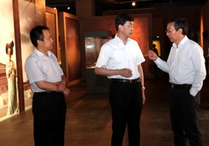 西安市市委宣传部吴键部长到西安博物院调研