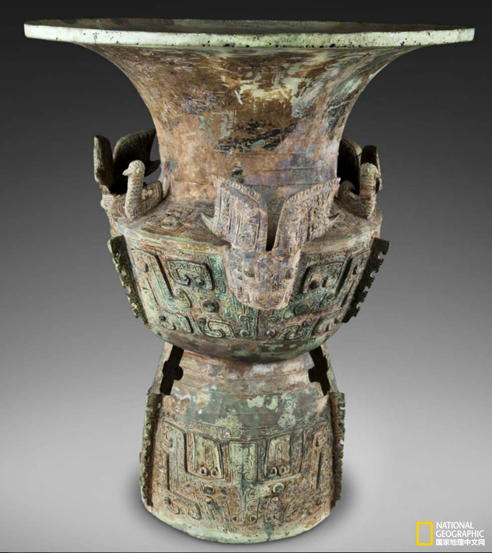 这可能是历年最全的青铜器展,八家博物馆重器齐聚三星堆