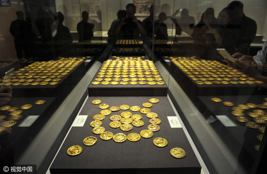 Precious relics of debauched king on display in Jiangxi