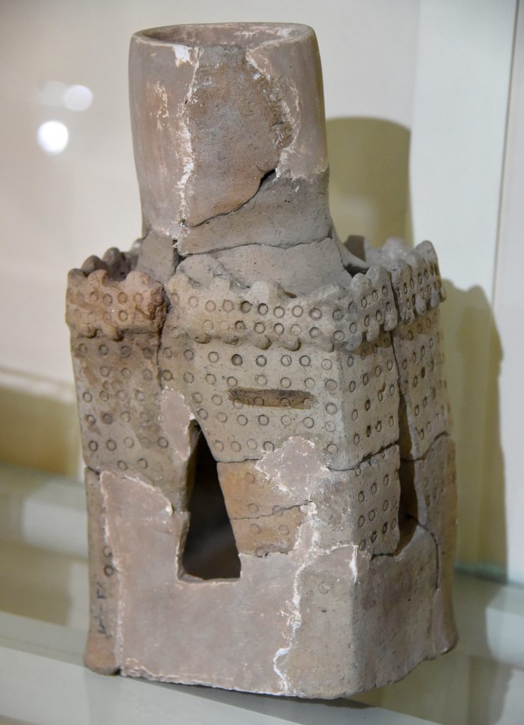 Pottery incense burner. From Tell Basmosian, modern-day Lake Dukan, Sulaymaniyah Governorate, Iraqi Kurdistan. Hurrian period, 1300-1000 BCE. Erbil Civilization Museum, Iraqi Kurdistan. Photo © Osama S. M. Amin.