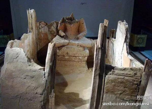 佛寺遗迹与佛像