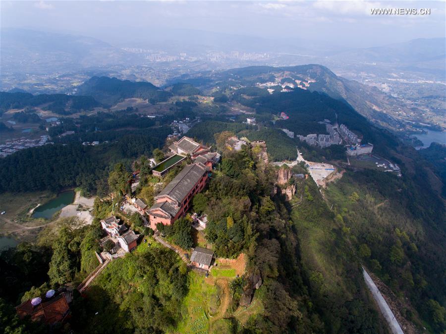 Ancient Jingyin Temple built on cliff in Chongqing