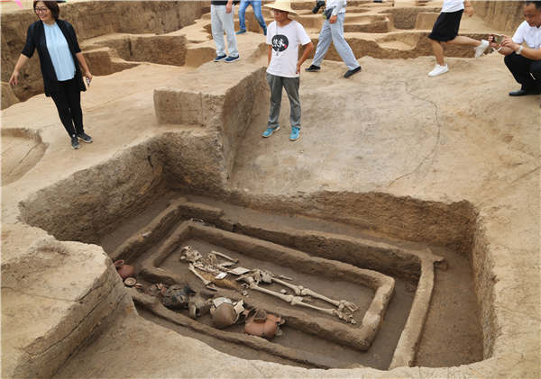 Tall ancestors found in Shandong tombs