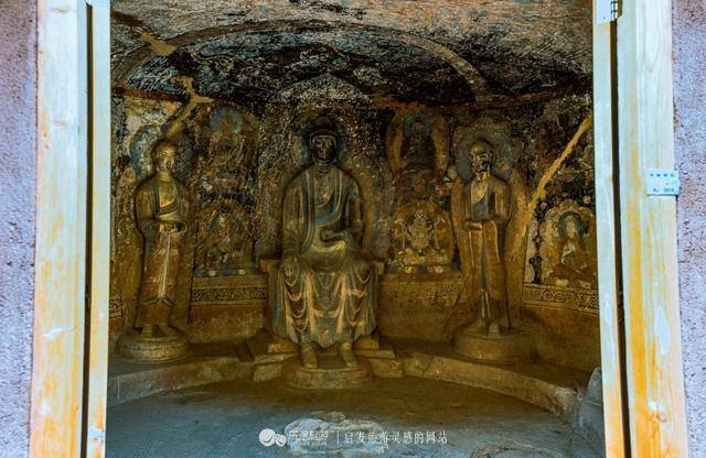 千年石窟炳灵寺 碧落黄河天地间