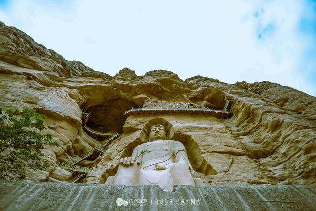 千年石窟炳灵寺 碧落黄河天地间