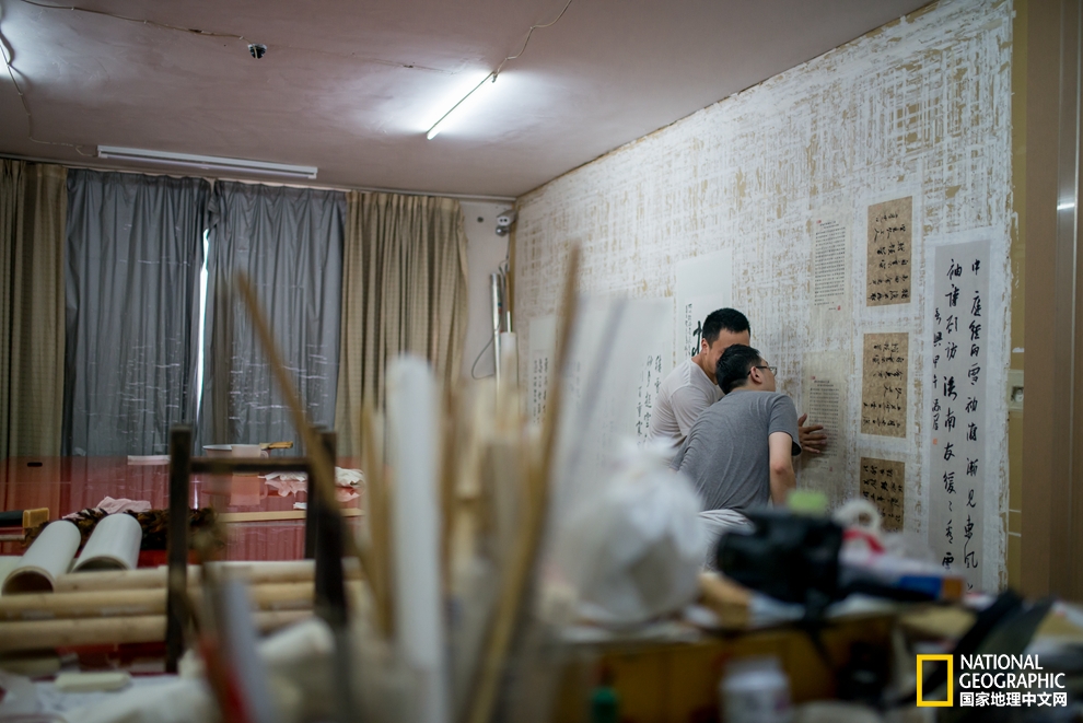 你在故宫修文物，他在民间修书画！