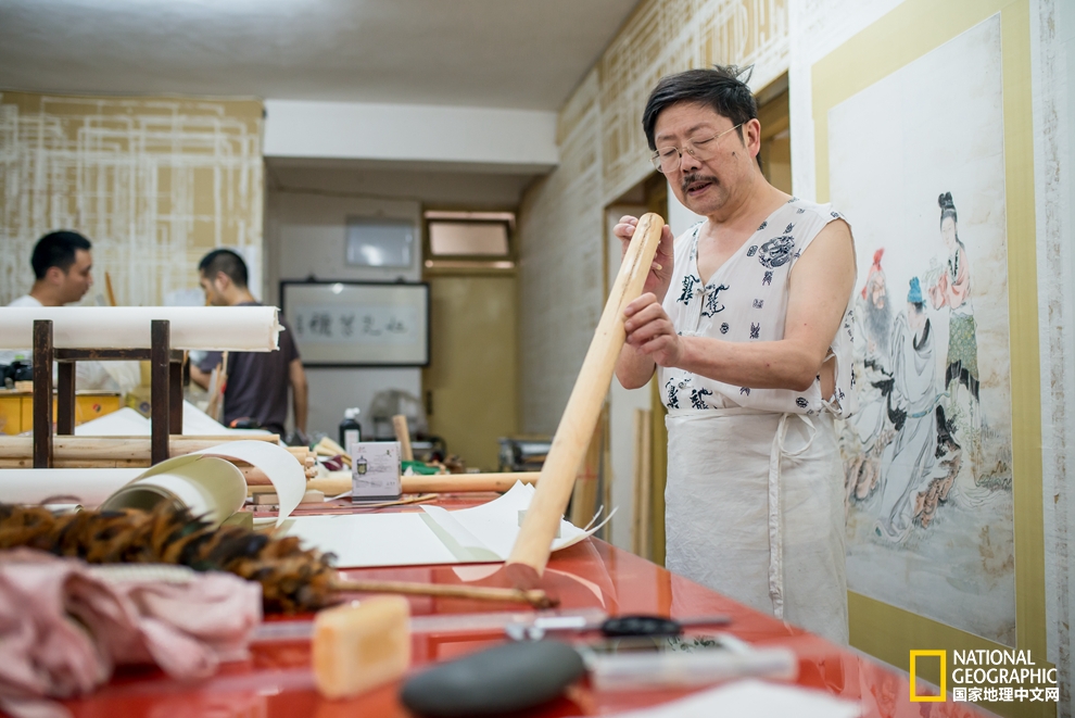 你在故宫修文物，他在民间修书画！