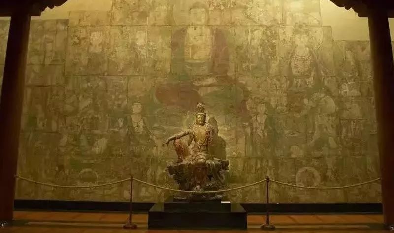 美国这座荒凉的小城,竟然因为中国的8000多件文物火了!