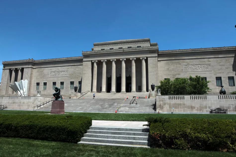 美国这座荒凉的小城,竟然因为中国的8000多件文物火了!