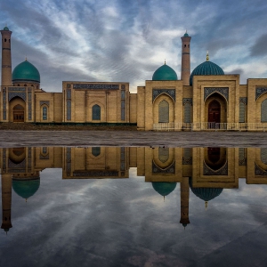 The selected works of Collection of the International Photographic Exhibition Commemorating the 5th Anniversary of the Inscription on World Heritage List of the Silk Road (Monuments and Sites)