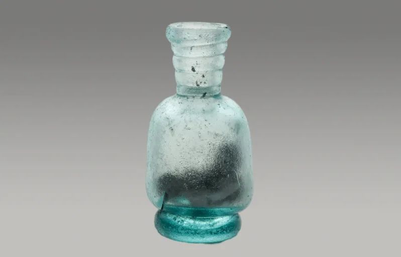 “黑石号”出水的玻璃瓶