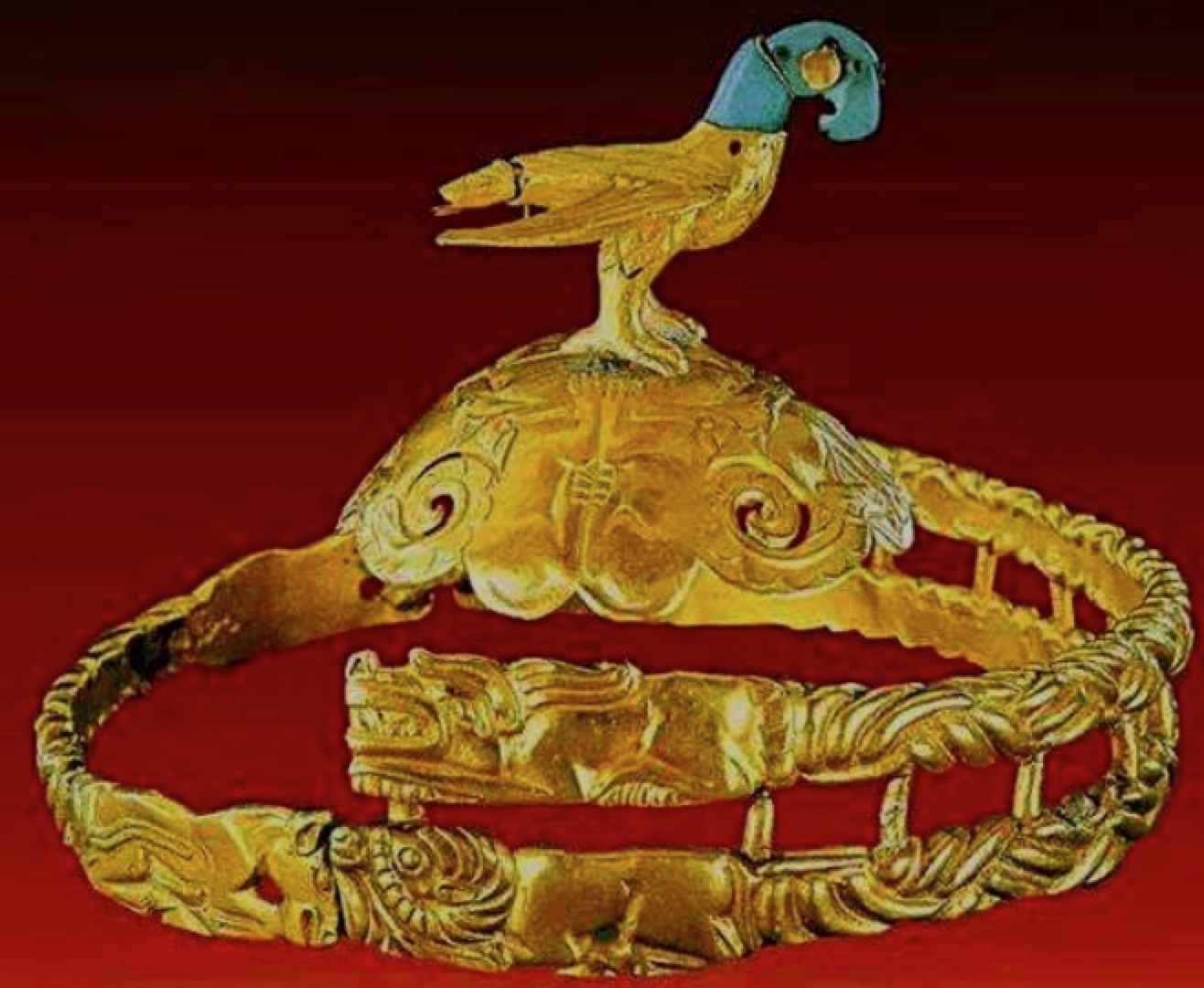 匈奴鹰金冠 战国时期 内蒙古自治区考古研究所藏