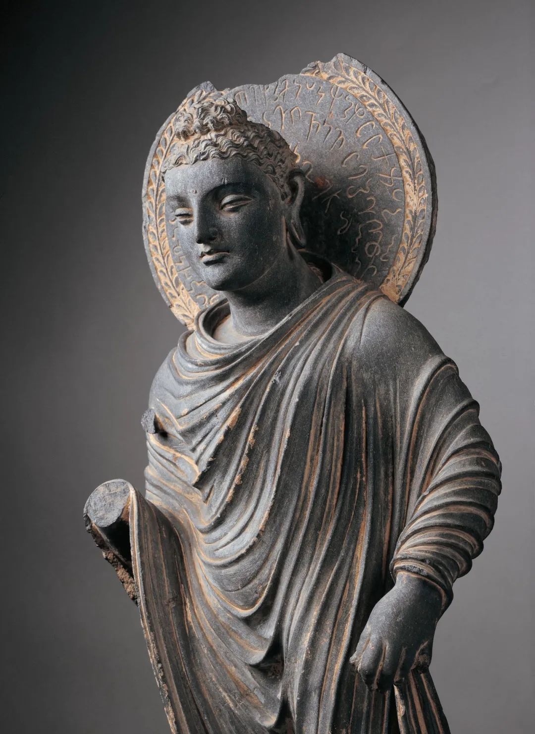 佛陀立像 公元2-3世纪 平山郁夫丝绸之路美术馆藏