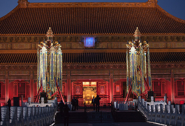 故宫博物院曾复原的万寿灯