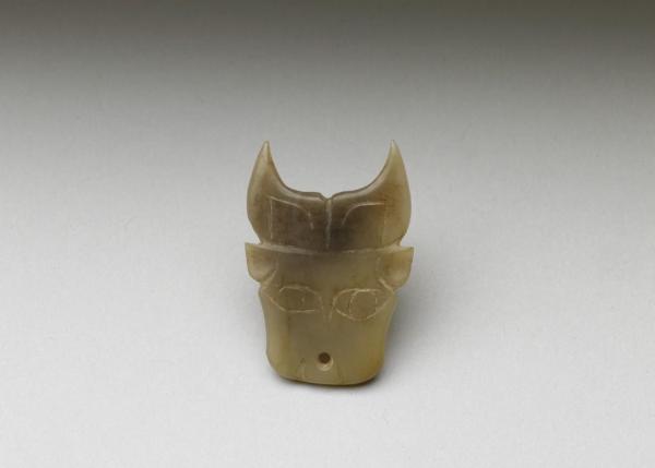 西周早中期 牛头形佩 中国台北故宫博物院