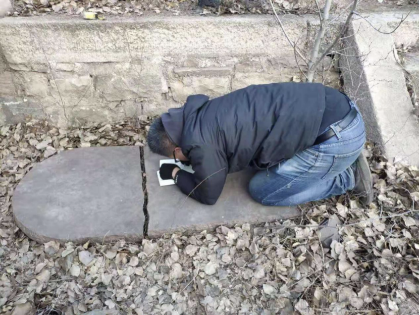 交城县铜炉寺摩崖造像调查中：识读碑文