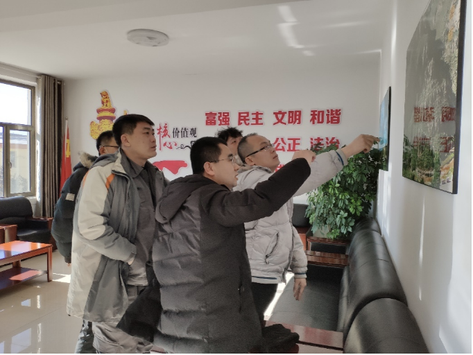 在烈堡乡政府收集信息