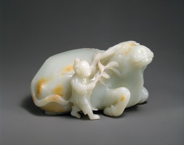 正在美国大都会博物馆“牛年”文物展中展出的 清玉雕牧童水牛