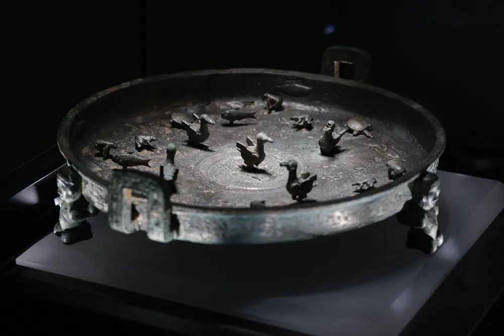 晋公盘 春秋（公元前770年—前476年） 山西公安机关移交