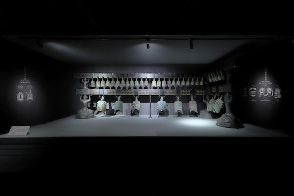 吴中博物馆“穆穆曾侯—曾国出土青铜器特展”现场，擂鼓墩2号墓编钟 战国中期