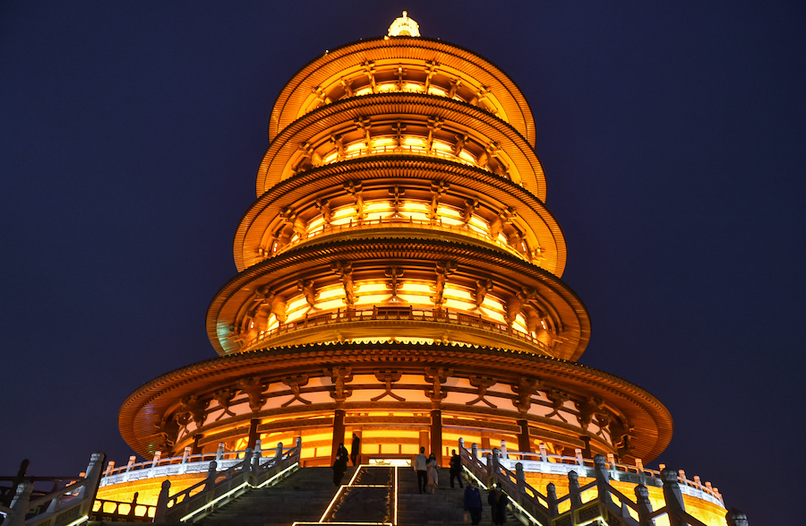 据说,天堂的高度至少应该在150米以上。 视觉中国 图