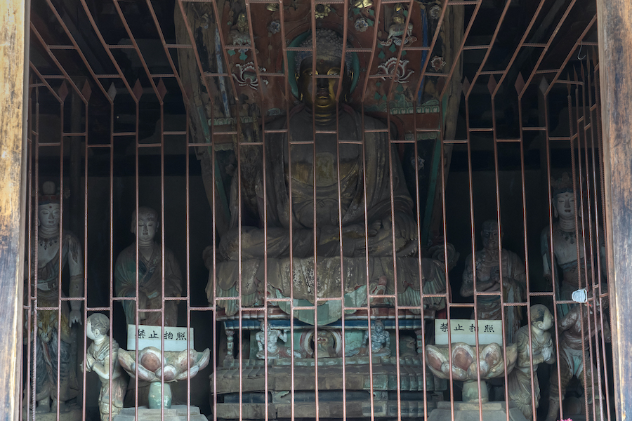 殿内有17尊唐塑佛像,都是唐代珍品。 视觉中国 图
