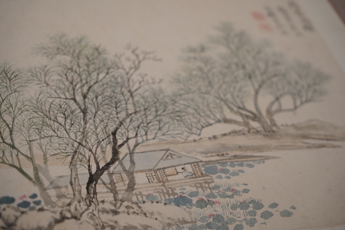 清 恽寿平《山水册·荷香水榭》画中荷叶独特,以湿墨氤氲出不规则的荷叶形状,画中人物凭阑远眺
