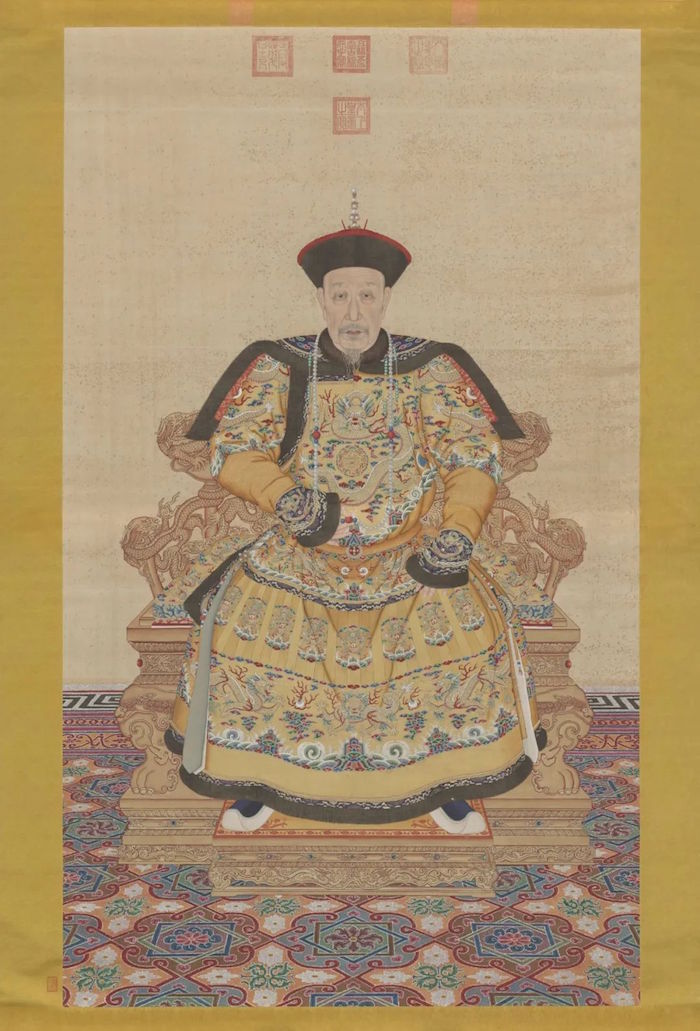 乾隆朝服像轴,故宫博物院藏