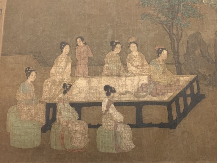 “庙堂仪范——故宫博物院藏历代人物画特展(第一期)”展出宋人《女孝经图》卷(局部)