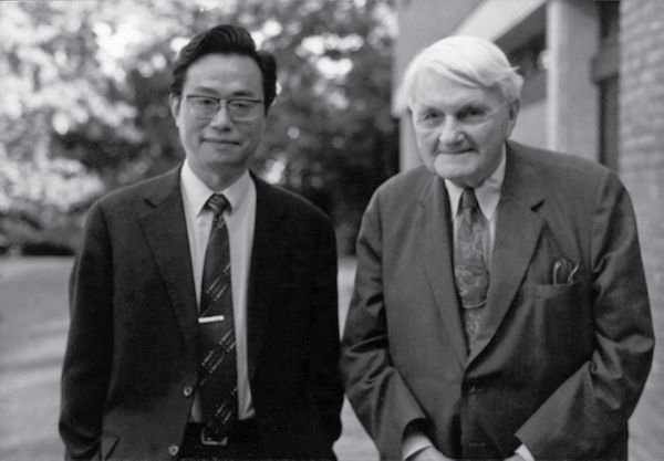 1990年前后童恩正与李约瑟教授合影