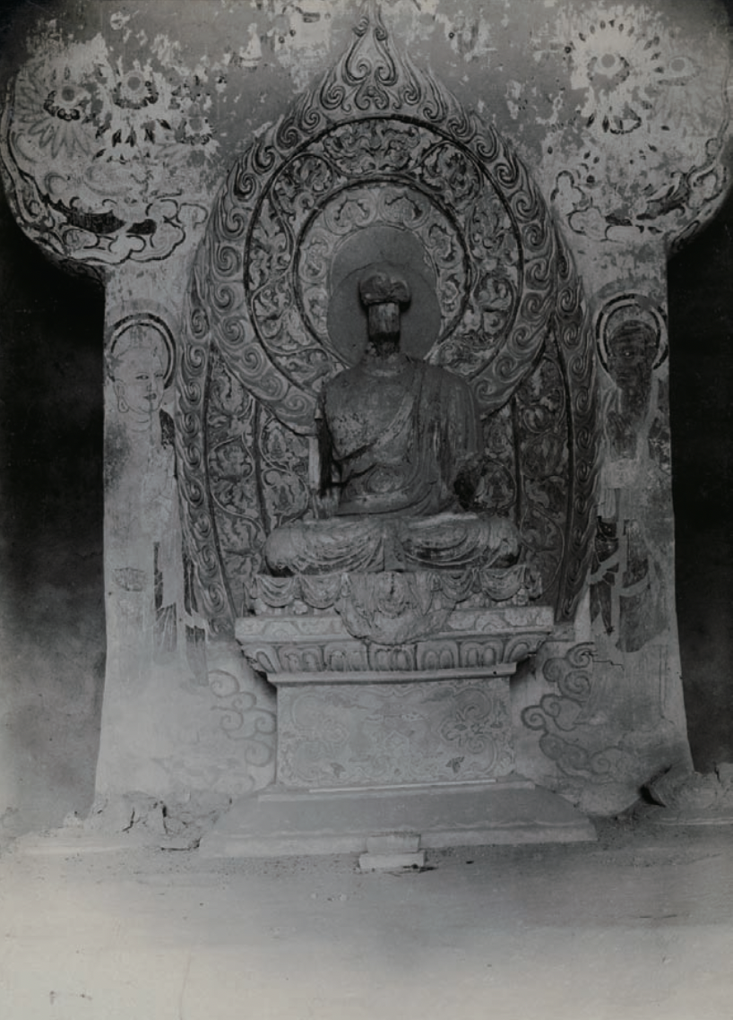 敦煌莫高窟第249窟附近的洞窟群,斯坦因摄,1907年5月27日。照片收藏机构匈牙利科学院图书馆授权使用