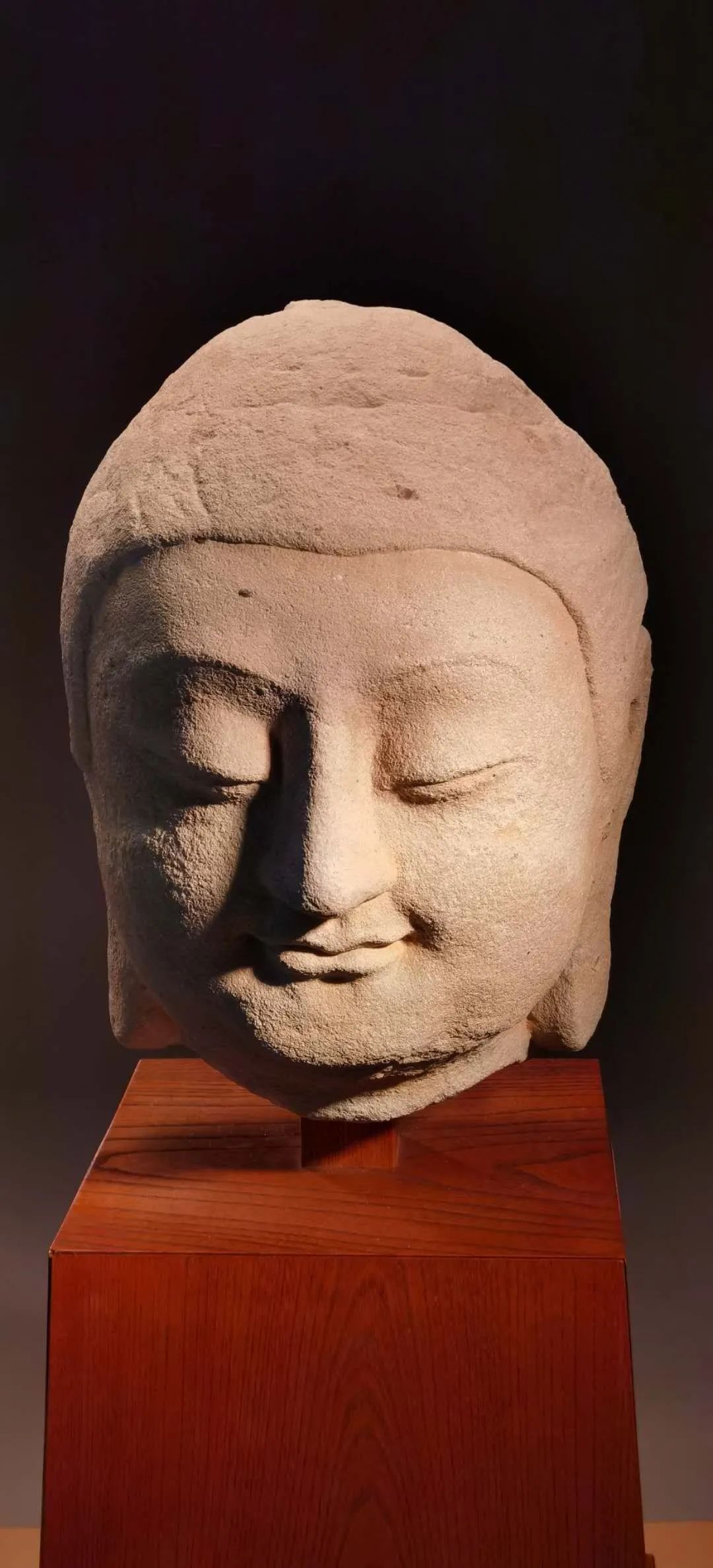 回归的天龙山佛首