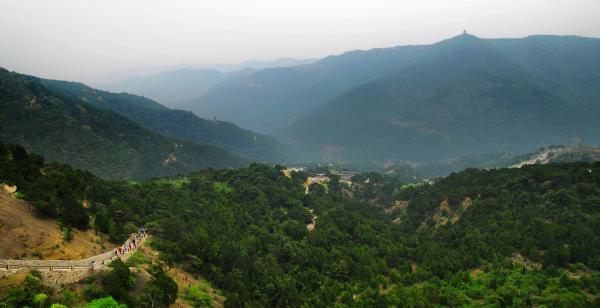 天龙山外景 太原市天龙山石窟博物馆提供