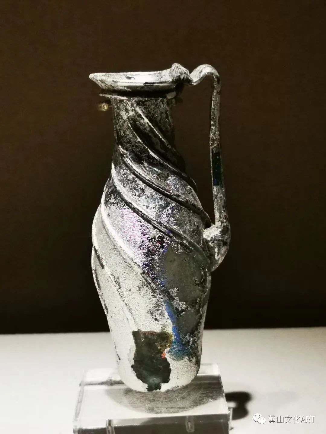 “琉光溢彩——平山郁夫丝绸之路美术馆藏古玻璃珍品展”展出作品