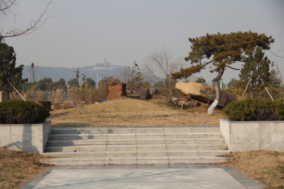 顾野王墓（落星坟），图片摄影：施晓平