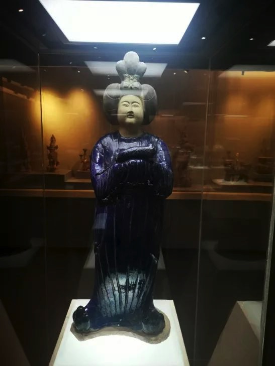 重庆大学博物馆曾展览的陶俑,被指赝品,曾引发巨大争议