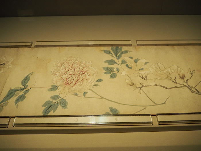 潘达于捐赠的马守真《设色花卉卷》