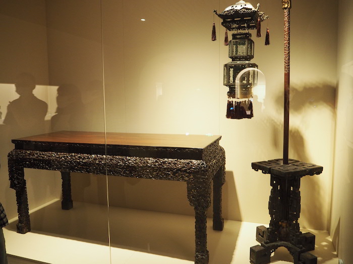 紫檀木漆架座宫灯 董竹君1952年捐赠