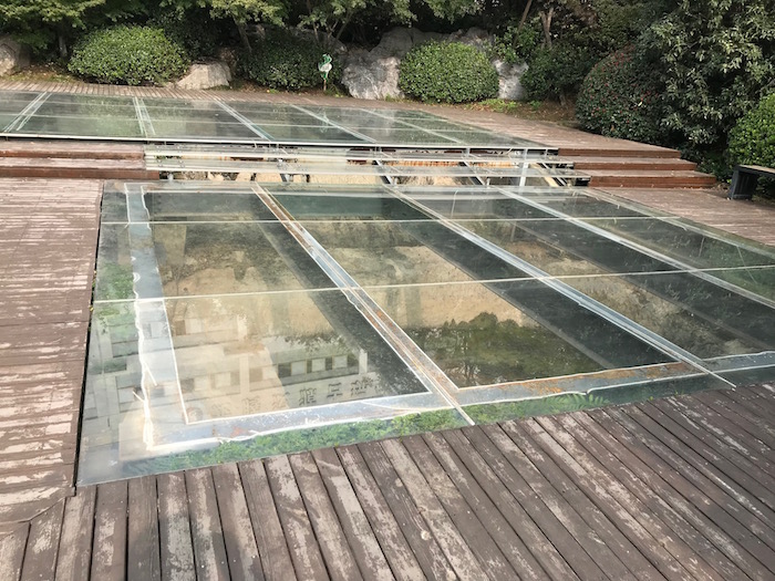 徐州博物馆边的汉代采石场遗址