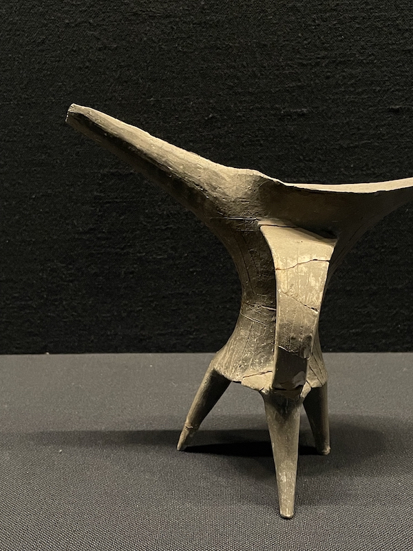 二里头夏都遗址博物馆展出的陶器