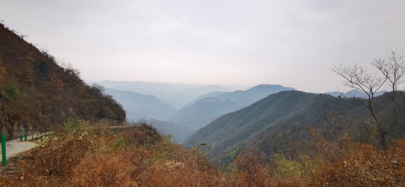 藏在群山中的石窟寺