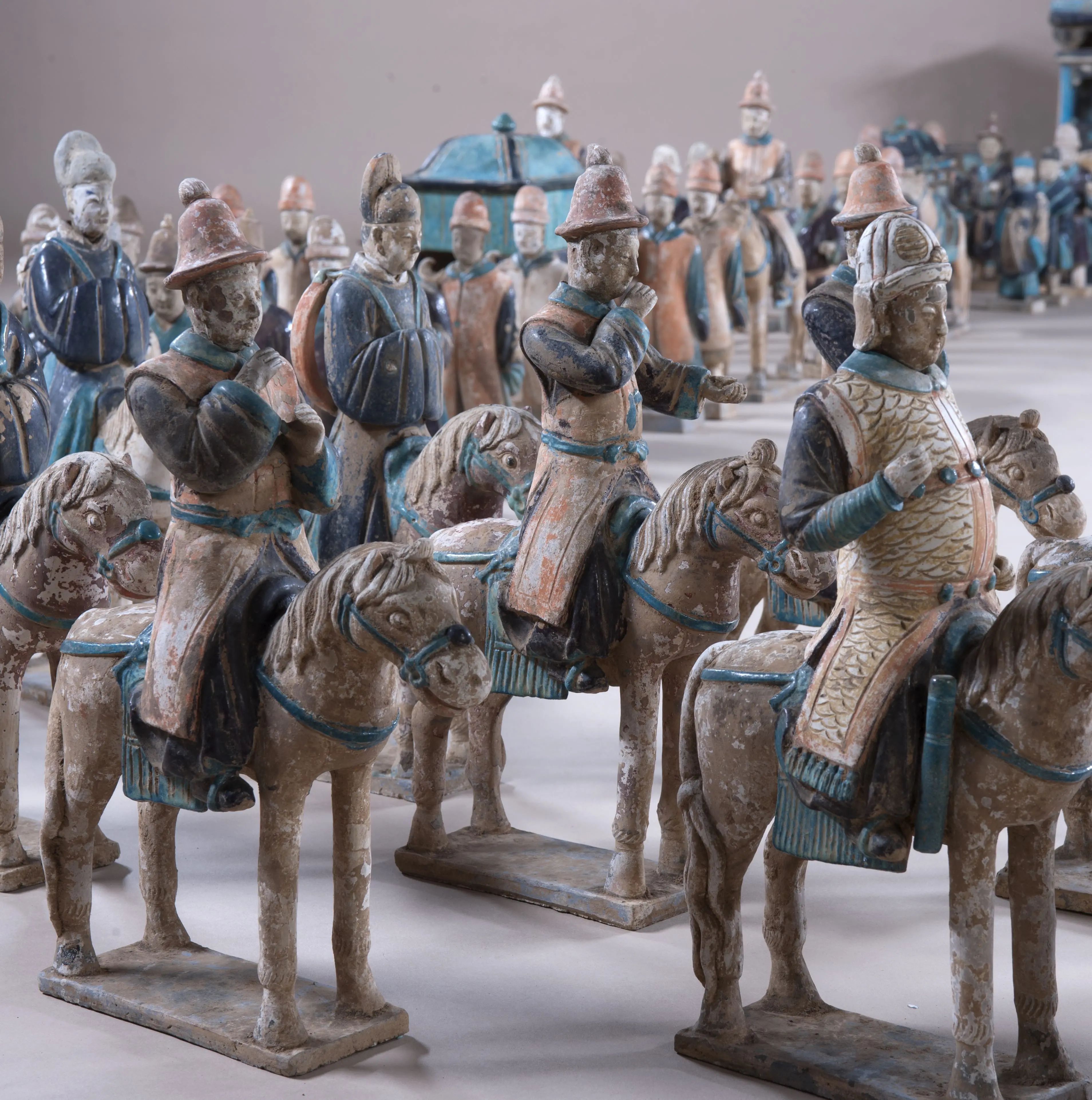明 彩色釉仪仗俑队局部 上海博物馆藏