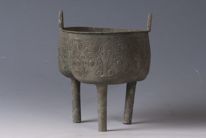 铜孙作鼎 南宋 湖州市莫蓉乡儒林村青铜器窖藏出土 湖州市博物馆藏