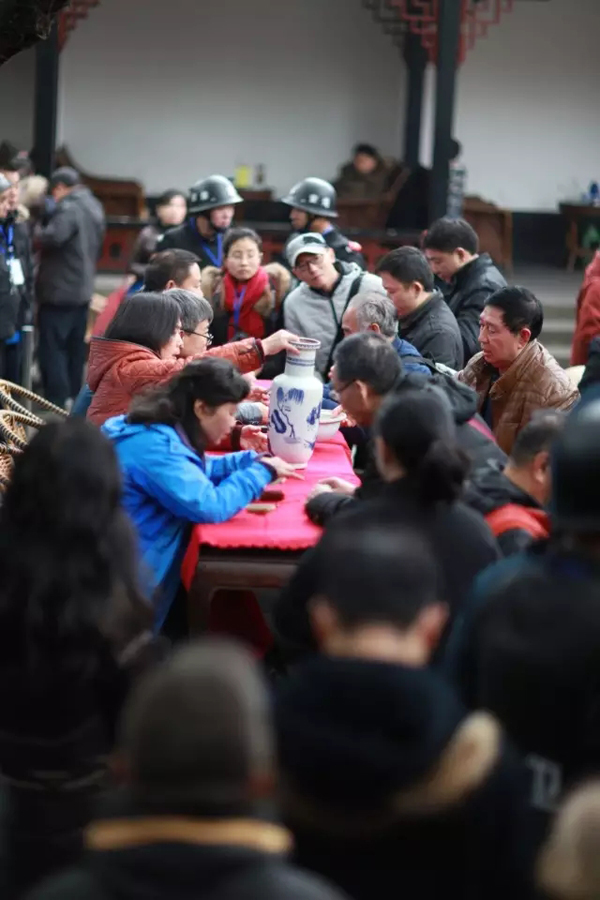 成都武侯祠博物馆鉴宝大会现场