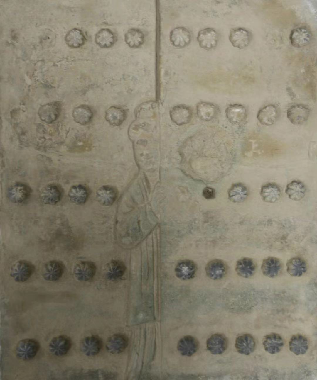 妇人启门砖雕,金代(1115-1234),高43厘米,宽35厘米,厚8厘米,山西省稷山县出土