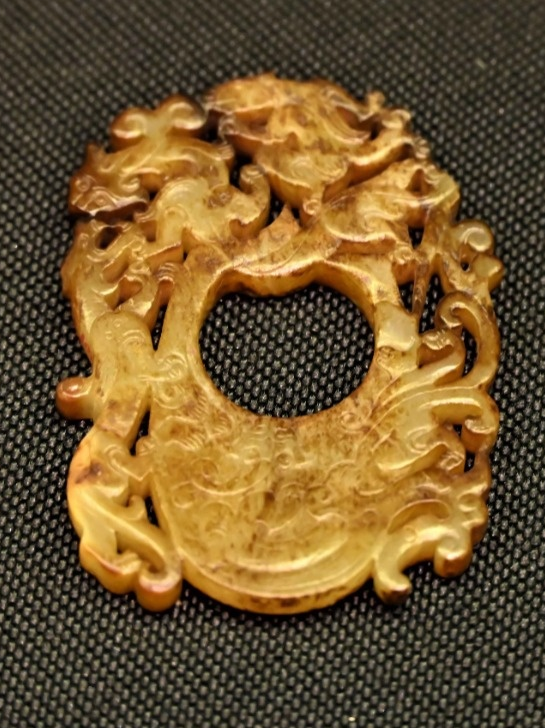 东汉 虎纹纹玉佩