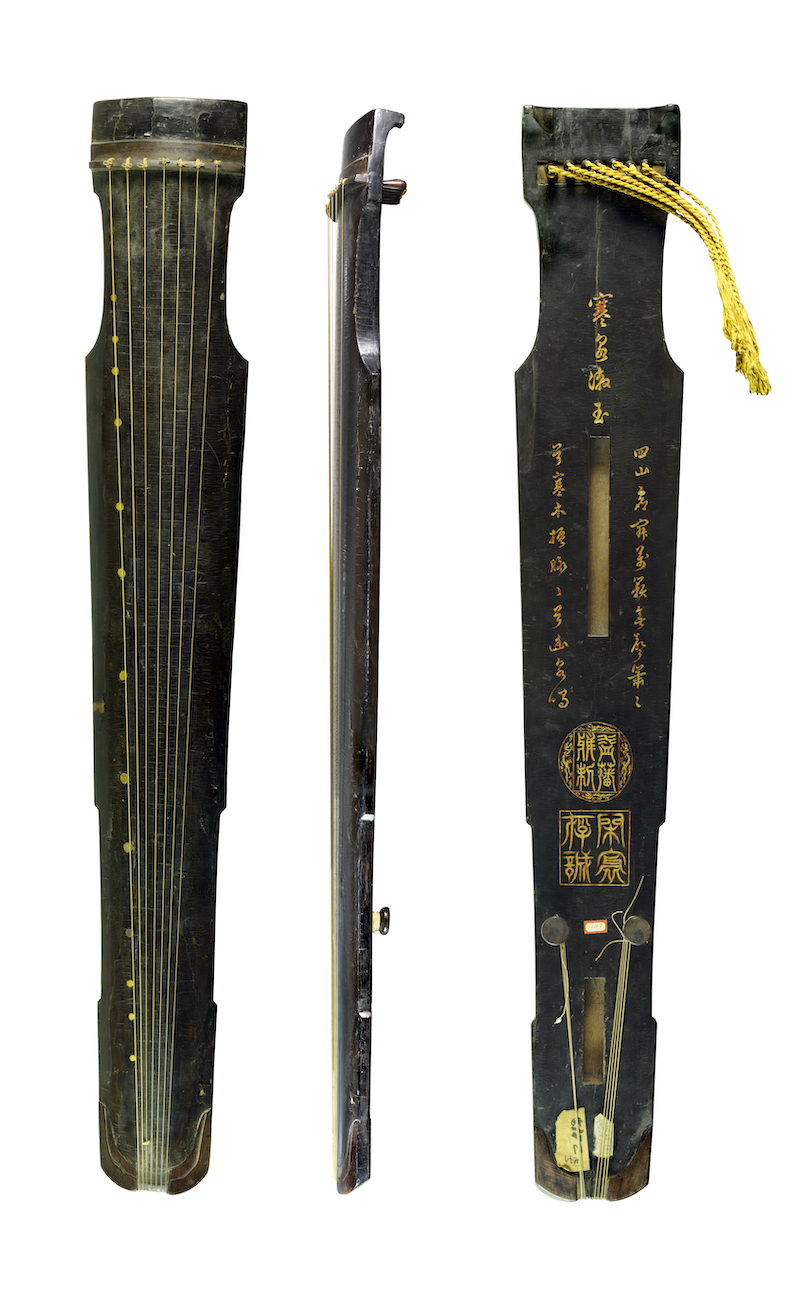 “寒泉漱玉”仲尼式七弦琴   明万历七年（1579） 长124、额宽17.6、尾宽13.3cm 安徽博物院藏    