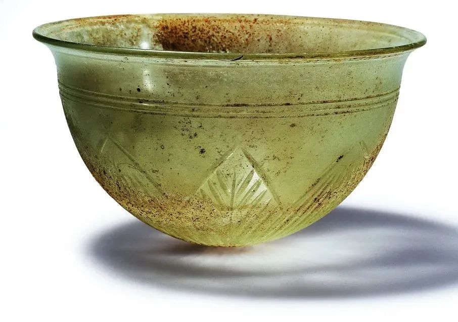 花瓣纹装饰碗，东地中海地区-西亚，阿契美尼德时期，公元前5-前4世纪